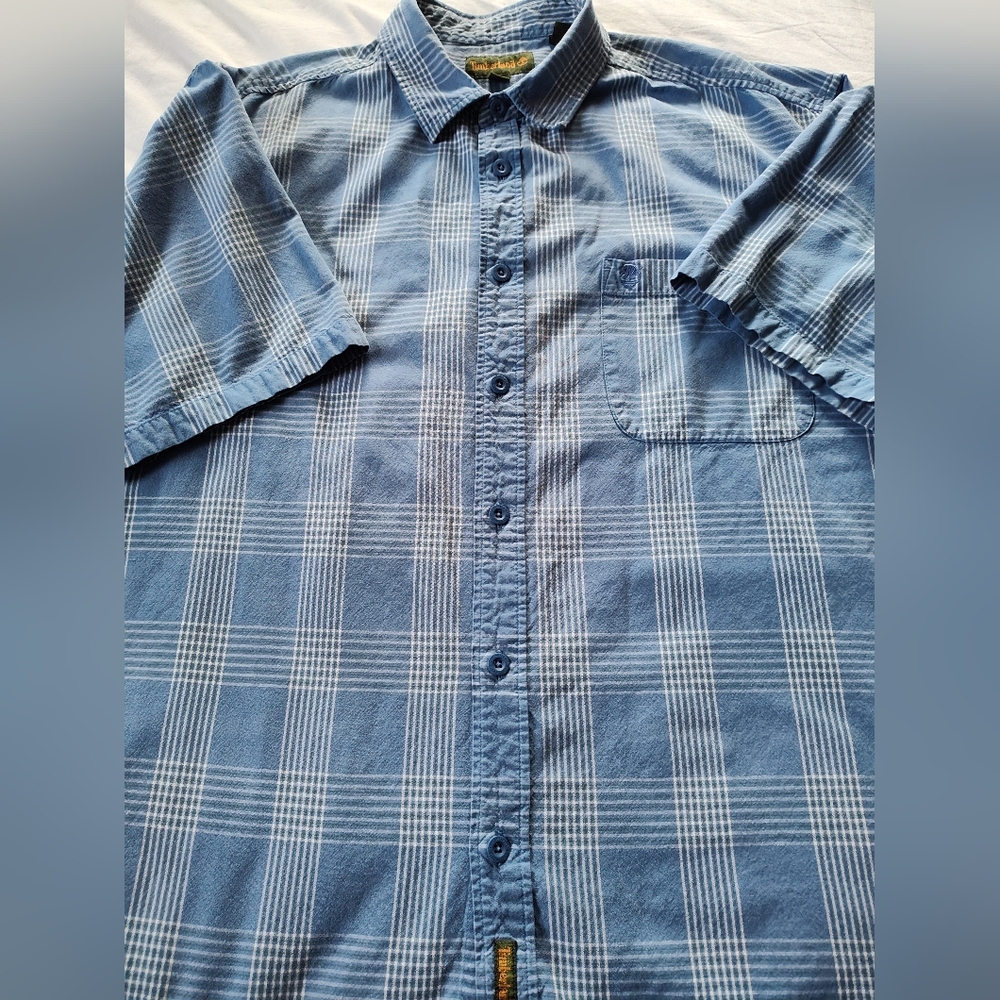 Timberland Men's Button Up Shirt. Size XXL. Short Sleeves.